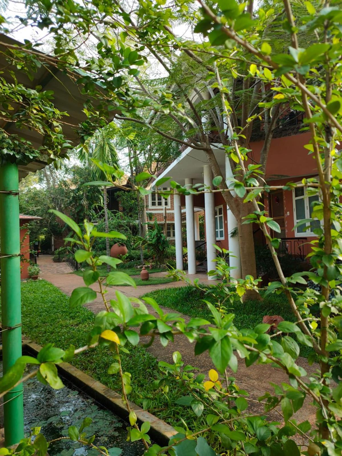Inn Pondiville Forest Retreat Puducherry Exterior foto