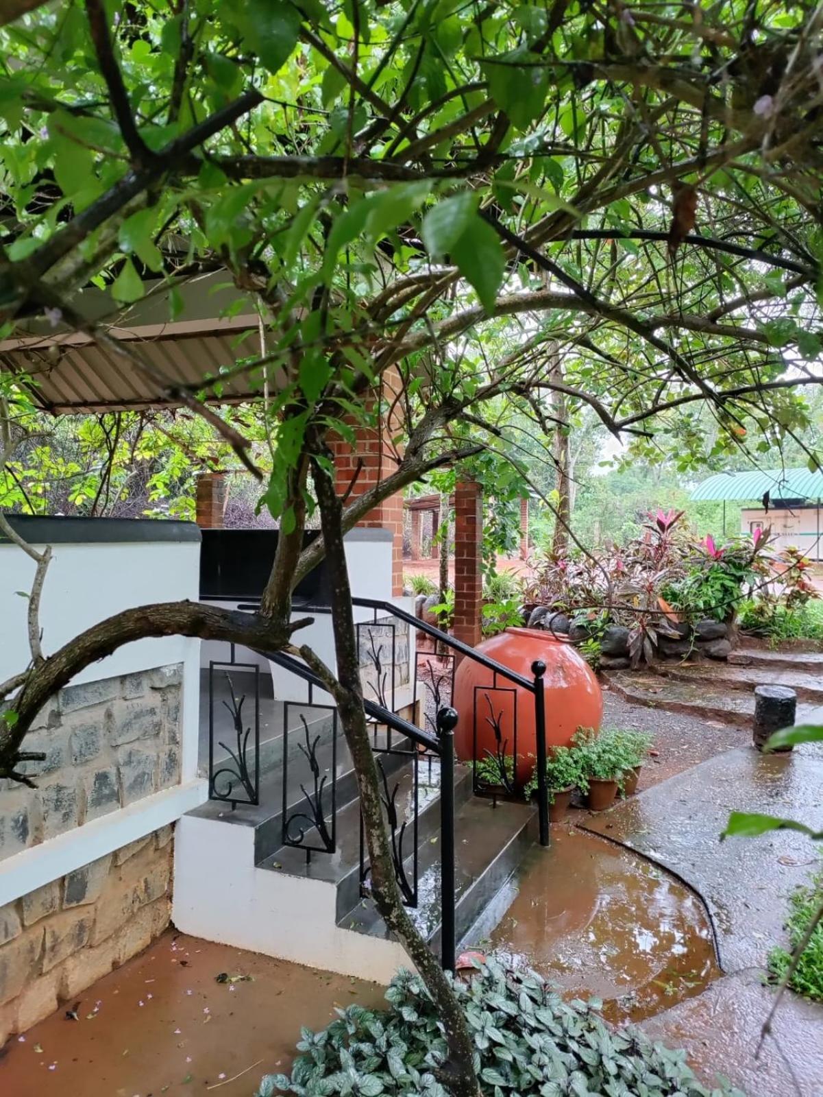 Inn Pondiville Forest Retreat Puducherry Exterior foto